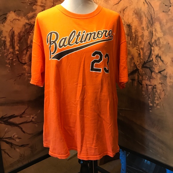 Gildan Other - BALTIMORE ORIOLES #23 WIGGINTON TEE